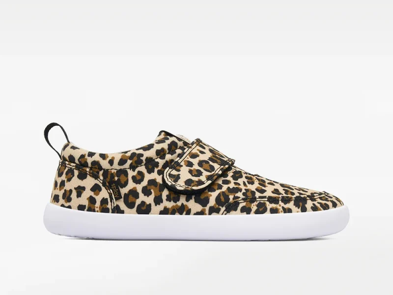Kids’ Shoes in Carlsbad: 5 Stores and a Fit Checklist